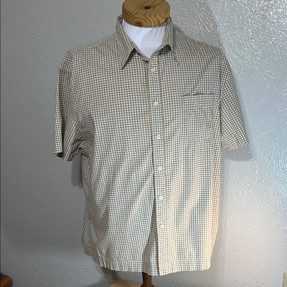 Gap tan checked shirt, short sleeve button down chest pocket